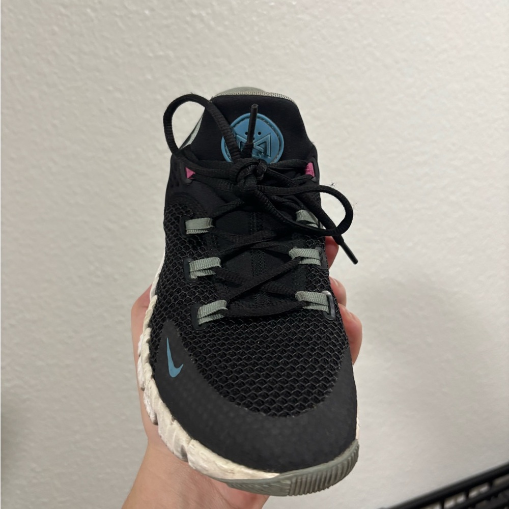 Nike black white and pink Metcon - Picture 2 of 9